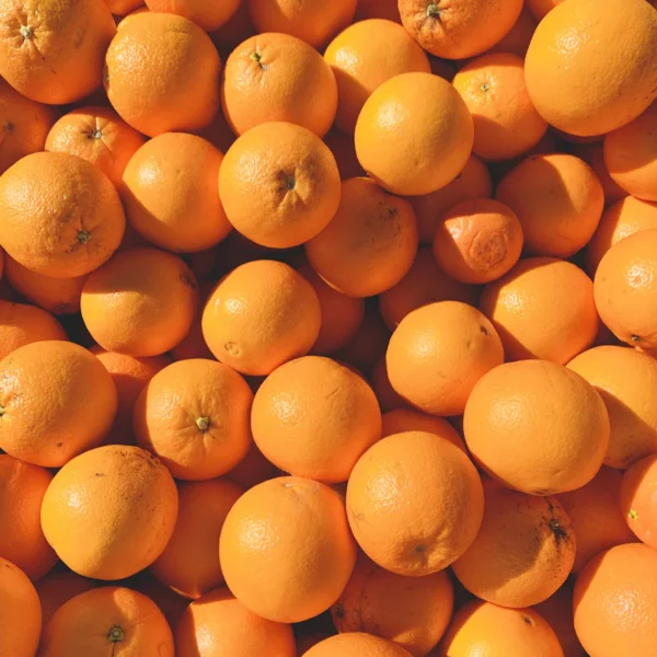 Valencia Juicing Oranges 8-Count — Fresh Produce at Ham Dealer