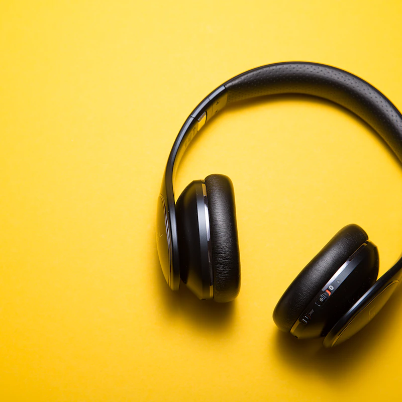 Wireless Noise-Canceling Headphones β Electronics at Ham Dealer